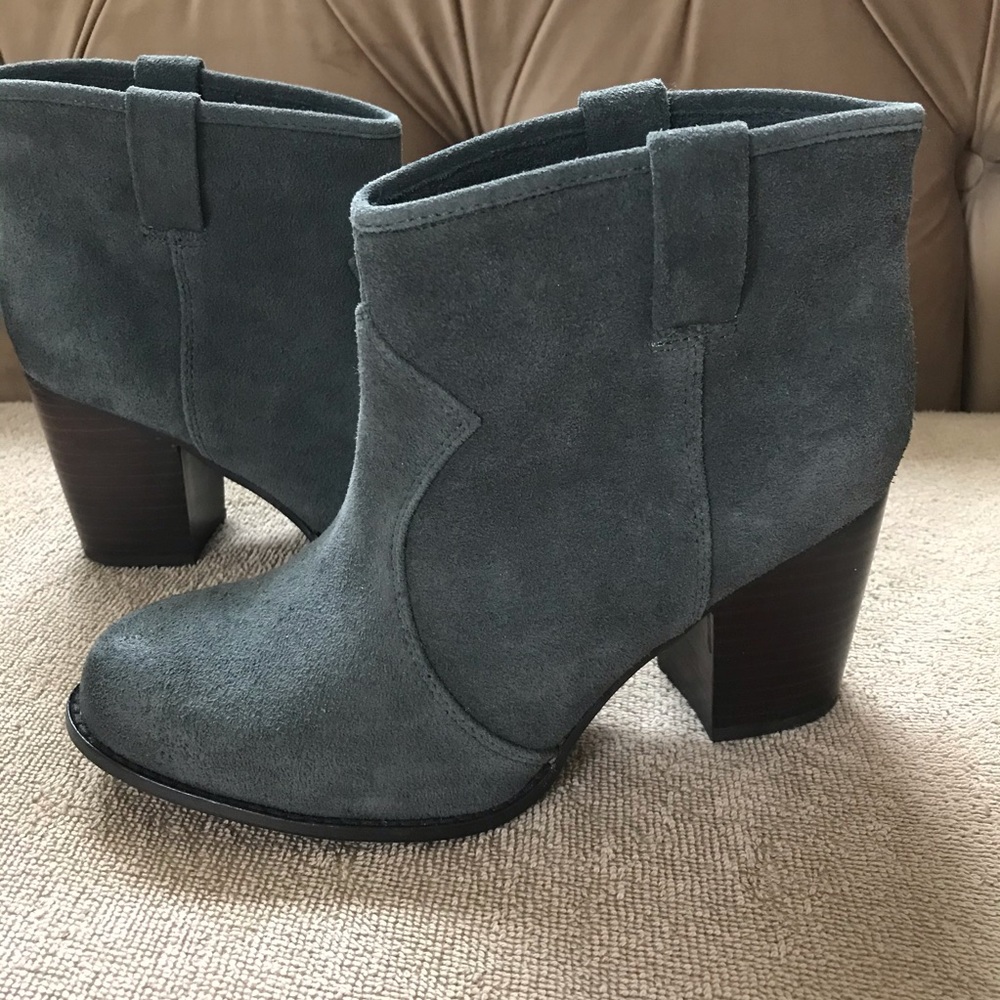 Splendid grey suede boot